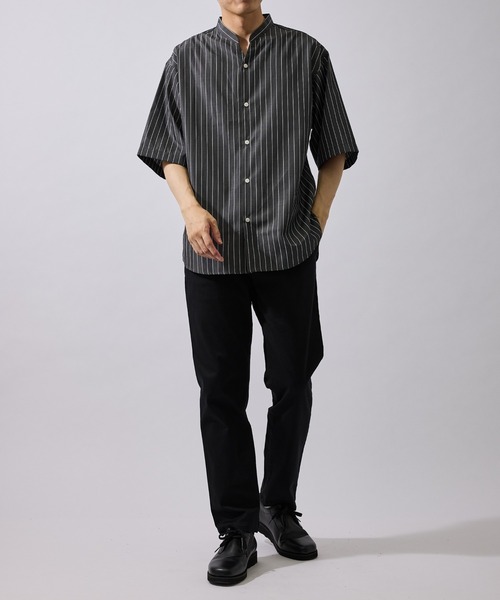 LE CERCLE par rope'（ルセルクルパーロペ）の「スキッパーバンドカラーストライプシャツ（シャツ/ブラウス・メンズ・ホワイト/ブラック・LL/L/M）」の21枚目の写真