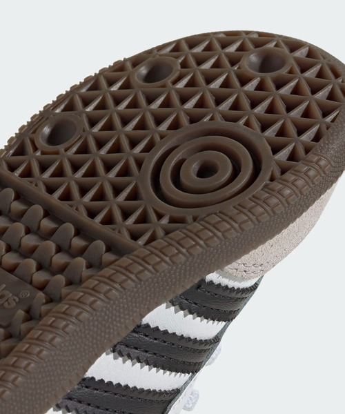 adidas(アディダス)の「サンバ OG コンフォートクロージャー 伸縮シューレース シューズ キッズ / Samba OG Comfort Closure Elastic Lace Shoes Kids / アディダスオリジナルス adidas Originals(スニーカー・キッズ・ホワイト・11cm/12cm/13.0cm/14.0cm/15.0cm/16.0cm)」の7枚目の写真