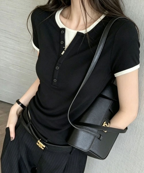 GLAMOROUS JANE(グラマラスジェーン)の「配色レイヤードヘンリーネック半袖トップス(Tシャツ/カットソー・レディース・グレー/ブラック・FREE)」の3枚目の写真