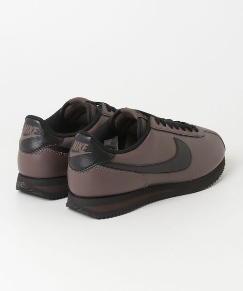 NIKE（ナイキ）の「NIKE CORTEZ DM4044-005（スニーカー・メンズ・ブラウン・28cm/27cm/26.5cm/26cm/27.5cm/28.5cm）」の2枚目の写真