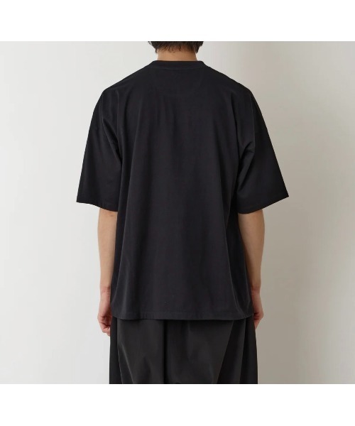 WHITE MOUNTAINEERING(ホワイトマウンテニアリング)の「【White Mountaineering】ホワイトマウンテニアリング WIDE T-SHIRT(Tシャツ/カットソー・メンズ・ブラック/カーキ・1/4/2)」の4枚目の写真