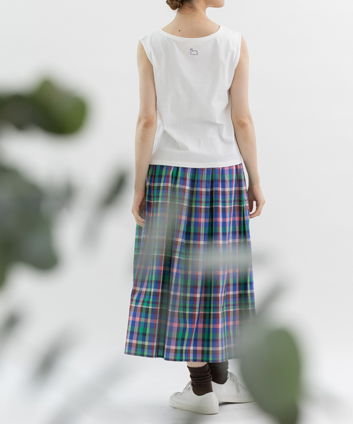nop de nod（ノップドゥノッド）の「エンブロイダリーノースリーブカットソー（Tシャツ/カットソー・レディース・オフホワイト/ブラウン/ネイビー・M）」の5枚目の写真