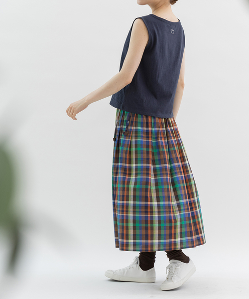 nop de nod（ノップドゥノッド）の「エンブロイダリーノースリーブカットソー（Tシャツ/カットソー・レディース・オフホワイト/ブラウン/ネイビー・M）」の12枚目の写真