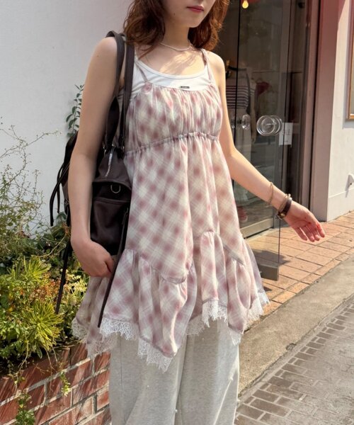 w closet(ダブルクローゼット)の「シアーチェックミニキャミOP(シャツ/ブラウス・レディース・ブラック/ブルー/ピンク・FREE)」の9枚目の写真