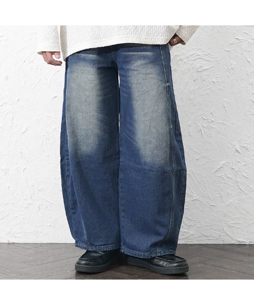 MinoriTY(マイノリティ)の「【MinoriTY】立体裁断バレルレッグデニム メンズ(デニムパンツ・メンズ・ブルー・M/L/XL)」の4枚目の写真