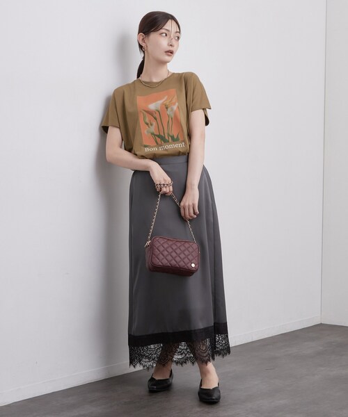 OPAQUE.CLIP(オペークドットクリップ)の「フォトプリントTシャツ【洗濯機OK】(Tシャツ/カットソー・レディース・ブラウン系/チャコールグレー/ホワイト・40/38)」の11枚目の写真