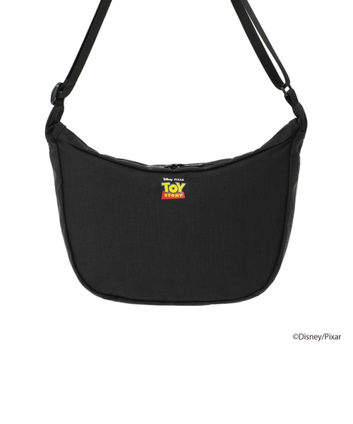 Manhattan Portage(マンハッタンポーテージ)の「DUET SHOULDER BAG 500D CORDURA / TOY / 26(ショルダーバッグ・レディース・ブラック・SMALL)」の4枚目の写真