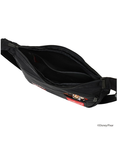 Manhattan Portage(マンハッタンポーテージ)の「DUET SHOULDER BAG 500D CORDURA / TOY / 26(ショルダーバッグ・レディース・ブラック・SMALL)」の8枚目の写真