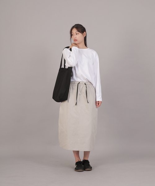 SAINTCREW(セントクルー)の「ポケットレスビッグサイズトラペーズエコバッグBPL-164ブラック(エコバッグ/サブバッグ・レディース・その他・フリー)」の4枚目の写真