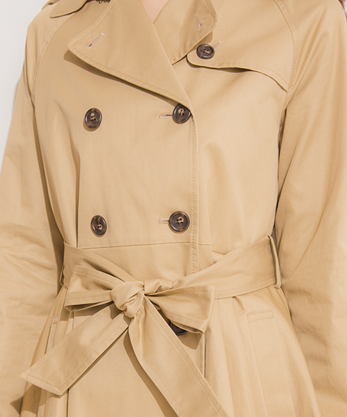 Banner Barrett(バナーバレット)の「フレアトレンチCO(トレンチコート・レディース・ベージュ/ネイビー・38/36)」の15枚目の写真