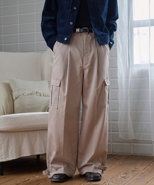 sedacle(セダクル)の「Wide Cargo Chino Pants/ワイドカーゴチノパンツ(チノパンツ・メンズ・ベージュ/ブラック・MEDIUM/LARGE/SMALL)」の2枚目の写真