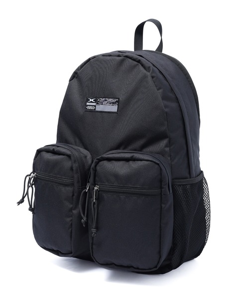 XLARGE(エクストララージ)の「DOUBLE POCKET DAYPACK(バックパック/リュック・メンズ・ブラック・ONE SIZE)」の4枚目の写真