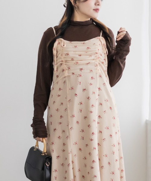 CLETTE(クレット)の「シアー花柄フロントリボンキャミワンピース(ワンピース・レディース・アイボリー/ブラック/ベージュ・LL/3L/4L)」の4枚目の写真