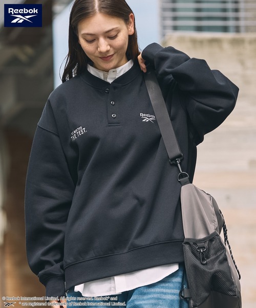 Reebok(リーボック)の「<別注>Reebok / リーボック ダブルロゴ刺繍 ワイドシルエット ヘンリーネック スウェット(スウェット・メンズ・アッシュグレー/ブラック/ダークネイビー・M/S/L)」の4枚目の写真