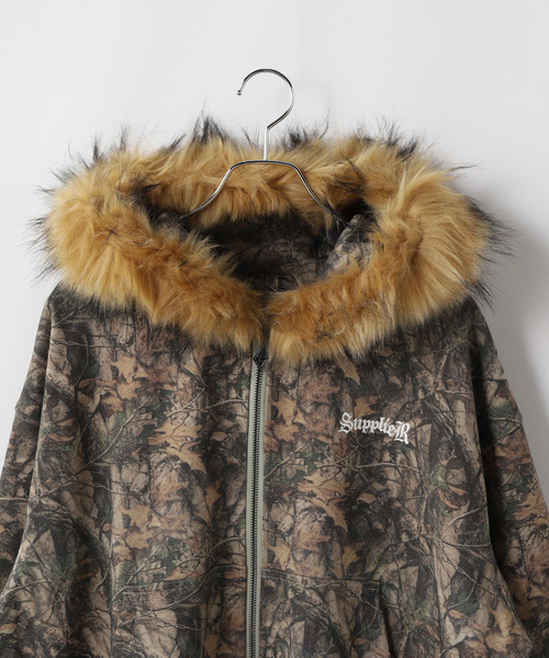 SUPPLIER(サプライヤー)の「SUPPLIER / サプライヤー Camo Faux Fur Cross Zip Hoodie(パーカー・メンズ・カーキ・LARGE/MEDIUM)」の5枚目の写真