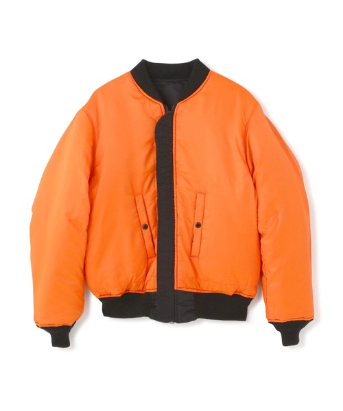 AVIREX(アヴィレックス)の「AVIREX -MA-1 COMMERCIAL LOGO(ナイロンジャケット・メンズ・ブラック/セージグリーン・XL/M/L)」の4枚目の写真