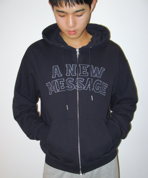 AMESWORLDWIDE（アメスワールドワイド）の「NEW MESSAGE HOODIE ZIP-UP ネイビー（パーカー・レディース・その他・SMALL/MEDIUM/LARGE）」の3枚目の写真