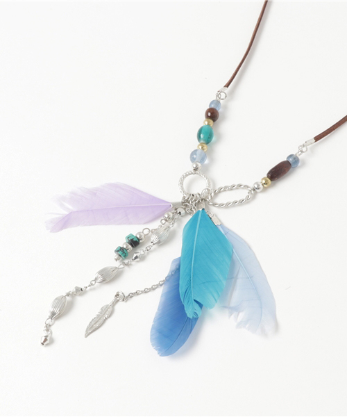チャイハネ（チャイハネ）の「【チャイハネ】カラフルフェザーネックレス（ネックレス・レディース・グリーン/ブルー・FREE）」の6枚目の写真