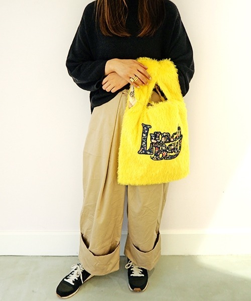 Casselini(キャセリーニ)の「フェイクファーLUNCH BAG(トートバッグ・レディース・ブラック/パープル/イエロー/レッド・FREE)」の8枚目の写真