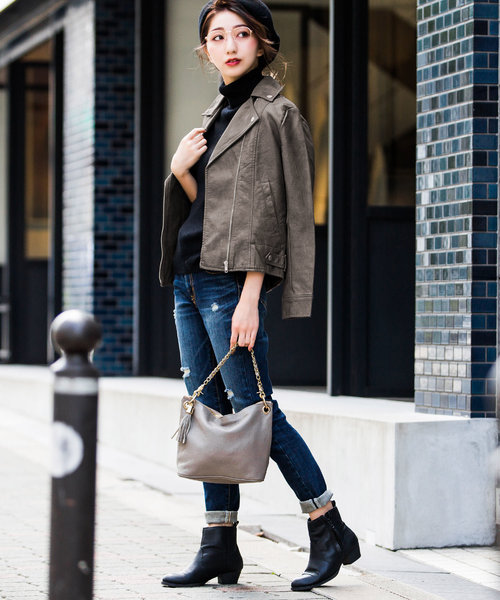 Fashion Letter（ファッションレター）の「レザーダブルライダースジャケット（ライダースジャケット・レディース・ブラウン/キャメル/ベージュ/ピンク/カーキ/ブラック/アッシュグレー/マスタード/ライトベージュ/ブルー/モカ/アイボリー/ラベンダー/ミント・L/M/LL/3L）」の17枚目の写真