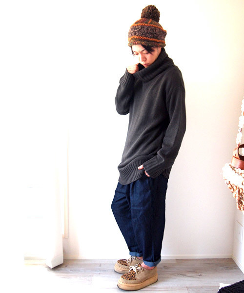 BEATJIVE(ビートジャイブ)の「マルチカラーローゲージボンボンニット帽(ニットキャップ/ビーニー・メンズ・ブラウン/ブラック/ネイビー・FREE)」の16枚目の写真