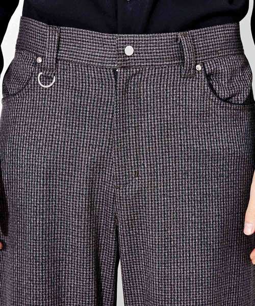 STUDIOUS HIGH（ストゥディオスハイ）の「【STUDIOUS HIGH】ハウンドトゥースフレアパンツ（その他パンツ・メンズ・ブラック/パープル・1/2/3）」の6枚目の写真