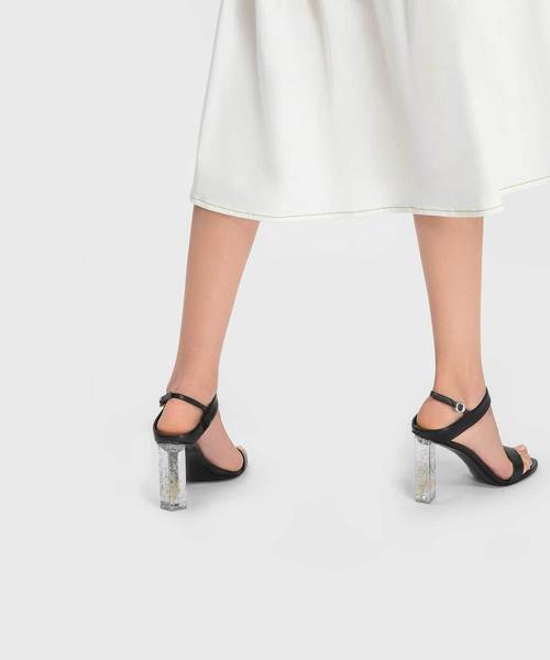 CHARLES & KEITH(チャールズ & キース)の「フローラルルーサイトヒールサンダル / FLORAL LUCITE HEEL SANDALS(パンプス・レディース・ブラック/ピンク・23cm/23.5cm/24.5cm/25cm)」の7枚目の写真