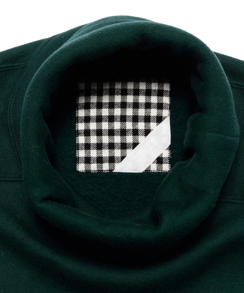 PHINGERIN（フィンガリン）の「【WEB先行予約】PHINGERIN / TTL SWEAT（スウェット・メンズ・ダークグリーン/ブルー・SMALL/MEDIUM）」の4枚目の写真