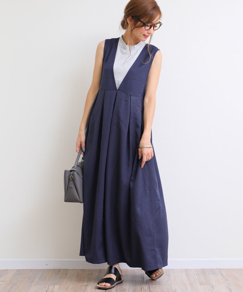 andme（アンドミー）の「きれいめツイルVネックフレアワンピース（ワンピース・レディース・ブラック/グレー系その他/ベージュ系その他/ダークカーキ/ネイビー/ベージュ系その他2/ライトカーキ・M/S）」の7枚目の写真