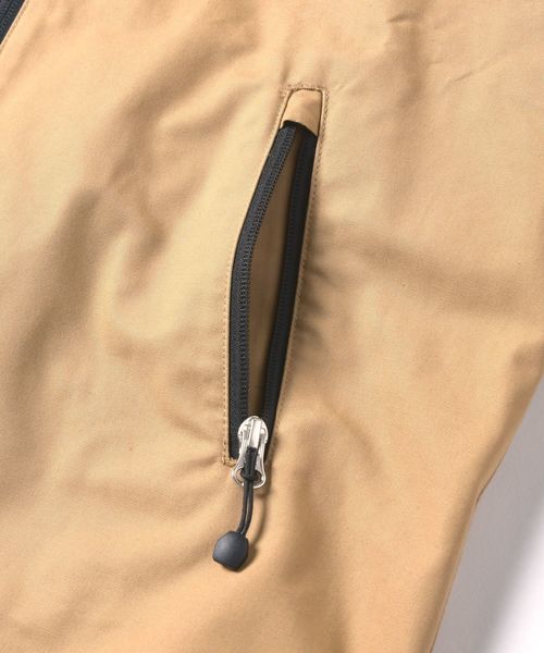KELTY(ケルティ)の「KELTY: 別注 フード ジップブルゾン TC 19SS ■(ブルゾン・メンズ・チャコールグレー/ベージュ・SMALL/MEDIUM/LARGE/X-LARGE)」の6枚目の写真