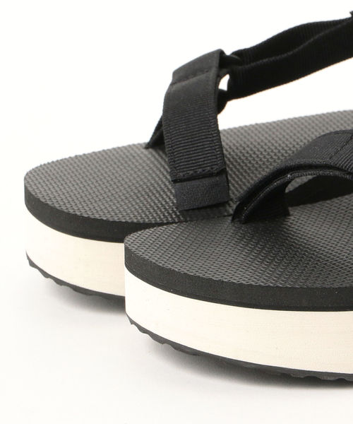 Teva（テバ）の「【WEB限定】Teva / プラットフォーム ユニバーサル（サンダル・レディース・ブラック/ベージュ・6/8/5/7）」の21枚目の写真