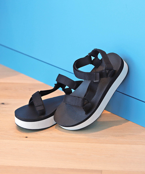 Teva（テバ）の「【WEB限定】Teva / プラットフォーム ユニバーサル（サンダル・レディース・ブラック/ベージュ・6/8/5/7）」の5枚目の写真
