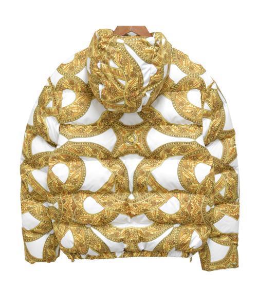 ブランド古着 バロック柄 ダウンジャケット その他アウター Versace ヴェルサーチ のファッション通販 Zozoused ブランド古着 バロック柄 ダウンジャケット その他アウター Versace ヴェルサーチ のファッション通販 Zozoused