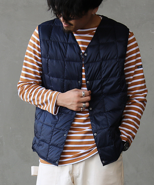 TAION（タイオン）の「[TAION/タイオン] Vネックボタンインナーダウンベスト（ダウンベスト・メンズ・ブラック/ベージュ/ネイビー/カーキブラウン/オフホワイト/オリーブ・M/L/XL）」の6枚目の写真