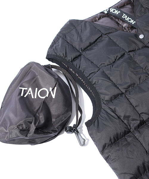 TAION（タイオン）の「[TAION/タイオン] Vネックボタンインナーダウンベスト（ダウンベスト・メンズ・ブラック/ベージュ/ネイビー/カーキブラウン/オフホワイト/オリーブ・M/L/XL）」の17枚目の写真