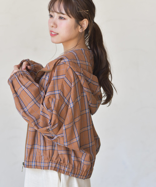 rps（アールピーエス）の「フード付ジップブルゾン（ブルゾン・レディース・ベージュ/ブラック/ライトベージュ/オレンジ・M）」の4枚目の写真