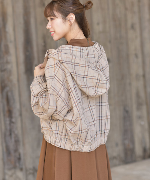 rps（アールピーエス）の「フード付ジップブルゾン（ブルゾン・レディース・ベージュ/ブラック/ライトベージュ/オレンジ・M）」の15枚目の写真