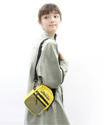 ellesse/エレッセ ブランド ロゴ ポケット付き ショルダーバッグ ポーチ