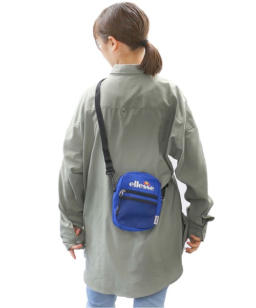 ellesse（エレッセ）の「ellesse/エレッセ ブランド ロゴ ポケット付き ショルダーバッグ ポーチ（ショルダーバッグ・レディース・ホワイト/ブラック/レッド/イエロー/ブルー・FREE）」の4枚目の写真