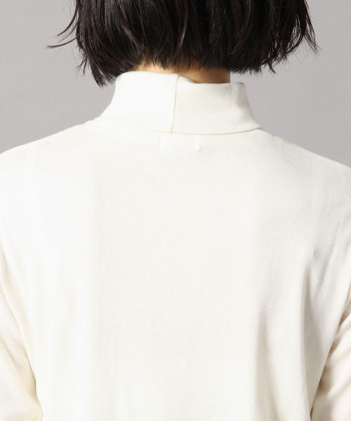 LOWRYS FARM（ローリーズファーム）の「ＢＡＳＩＣフライスタートル　856527（Tシャツ/カットソー・レディース・ブラウン/ブラック系その他/グリーン系その他/ブラック/オフホワイト・FREE）」の17枚目の写真