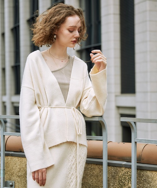 DouDou（ドゥドゥ）の「ストレッチ紐ベルト付カーディガン（カーディガン/ボレロ・レディース・ベージュ/オフホワイト・FREE）」の5枚目の写真