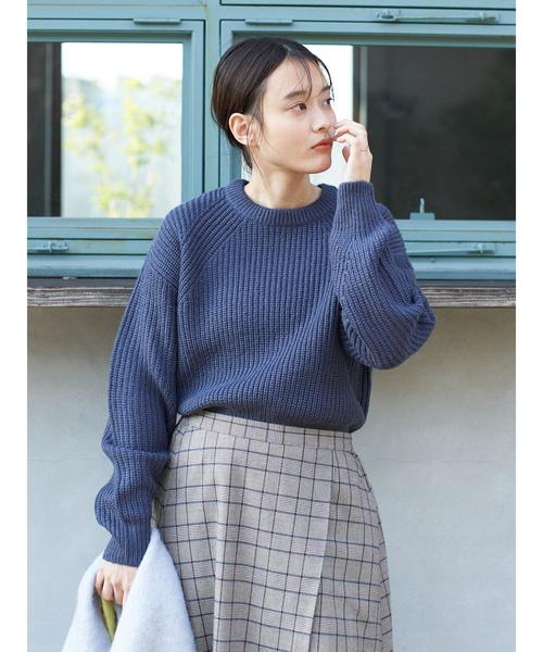 AMERICAN HOLIC（アメリカンホリック）の「片畦減らし目クルーネックニットプルオーバー　＊（ニット/セーター・レディース・ネイビー/ブルー/アイボリー/マスタード・M/L）」の21枚目の写真