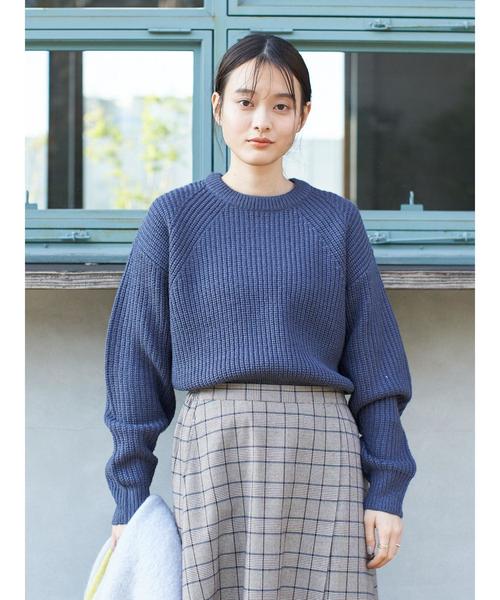 AMERICAN HOLIC（アメリカンホリック）の「片畦減らし目クルーネックニットプルオーバー　＊（ニット/セーター・レディース・ネイビー/ブルー/アイボリー/マスタード・M/L）」の14枚目の写真