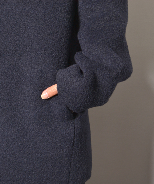 AMERICAN RAG CIE(アメリカンラグシー)の「ベビーアルパカシャギーコート/214-AMR-dms-L142-CO089(その他アウター・レディース・ブラック/ネイビー・FREE)」の4枚目の写真