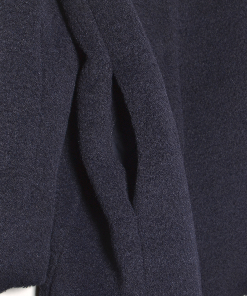 AMERICAN RAG CIE(アメリカンラグシー)の「ベビーアルパカシャギーコート/214-AMR-dms-L142-CO089(その他アウター・レディース・ブラック/ネイビー・FREE)」の16枚目の写真
