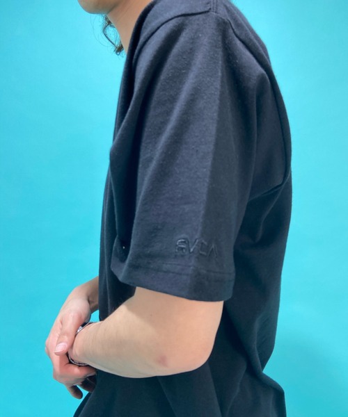 RVCA（ルーカ）の「RVCA/ルーカ ルーズシルエットルーズシルエット プリントTシャツ BA041-221（Tシャツ/カットソー・メンズ・カーキブラウン/ブラック/ホワイト/ブラウン・S/M/L）」の11枚目の写真