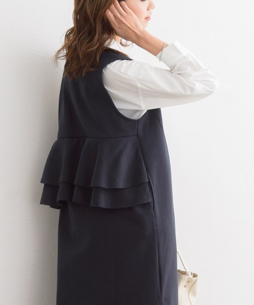 Pierrot（ピエロ）の「ボンディングバックフレアジレ（カーディガン/ボレロ・レディース・ブラック/ネイビー・M/L）」の8枚目の写真