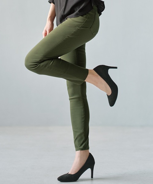 GeeRA（ジーラ）の「美脚スキニーストレッチレギンスパンツ（アンクル丈）（その他パンツ・レディース・ホワイト/カーキ/ブラック/チェック/レッド/ブルー系その他/その他1/ネイビー/パープル/グリーン・MEDIUM/LARGE/XX-LARGE/SMALL/X-LARGE/XXX-LARGE/XXXX-LARGE）」の3枚目の写真