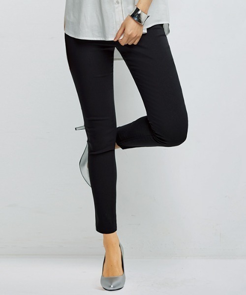 GeeRA（ジーラ）の「美脚スキニーストレッチレギンスパンツ（アンクル丈）（その他パンツ・レディース・ホワイト/カーキ/ブラック/チェック/レッド/ブルー系その他/その他1/ネイビー/パープル/グリーン・MEDIUM/LARGE/XX-LARGE/SMALL/X-LARGE/XXX-LARGE/XXXX-LARGE）」の2枚目の写真