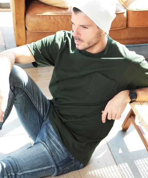 GILDAN(ギルダン)の「GILDAN ギルダン ビッグシルエット USAオーバーサイズ 半袖 ポケット 無地 Tシャツ(Tシャツ/カットソー・メンズ・ホワイト/チャコールグレー/ブラック/ダークグリーン/ライトブルー/アッシュグレー/杢グレー/サンドベージュ/レッド/オレンジ/オレンジ系その他/ライム/ネイビー/マルーン/ロイヤルブルー・MEDIUM/LARGE/X-LARGE/XX-LARGE)」の8枚目の写真
